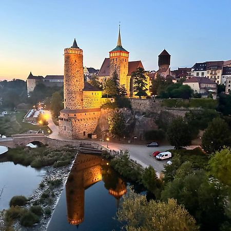 Appartement "Stadtgefluester" Im Zentrum, Inkl Stellplatz, 2 Betten, Babybett, Balkon, Gratis Kaffee Und Tee, Wlan بوتسن المظهر الخارجي الصورة