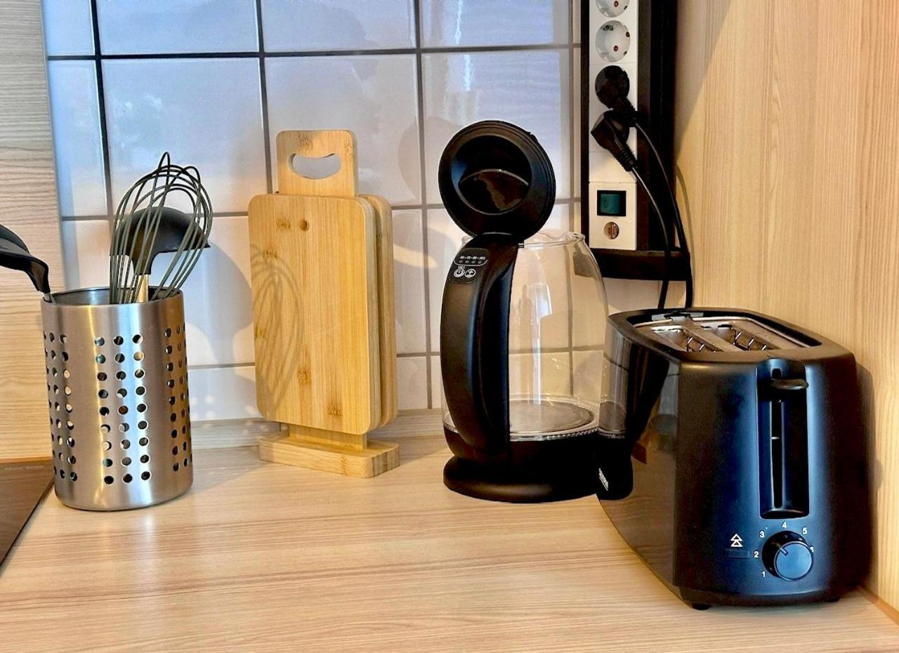 Appartement "Stadtgefluester" Im Zentrum, Inkl Stellplatz, 2 Betten, Babybett, Balkon, Gratis Kaffee Und Tee, Wlan بوتسن المظهر الخارجي الصورة