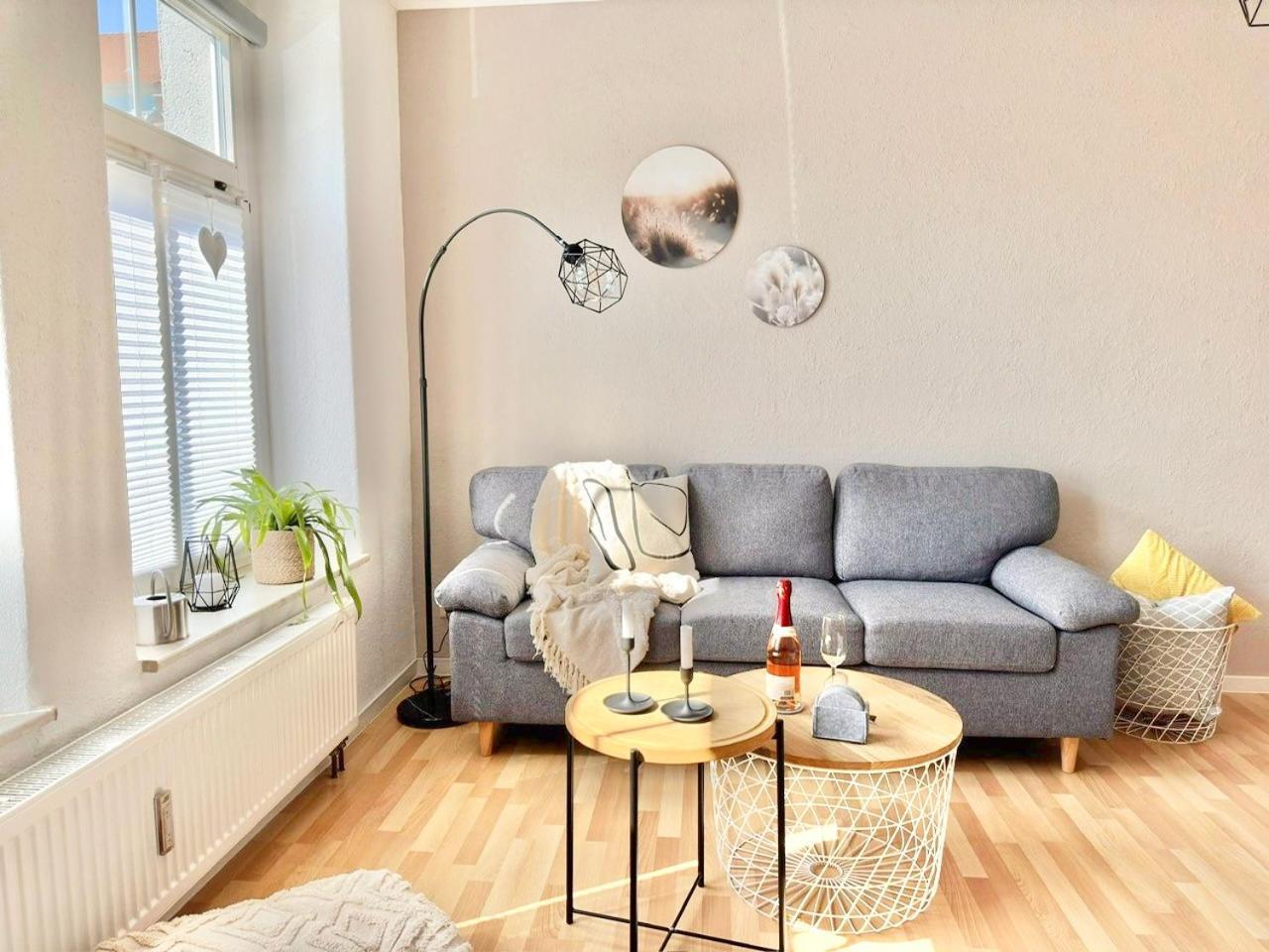 Appartement "Stadtgefluester" Im Zentrum, Inkl Stellplatz, 2 Betten, Babybett, Balkon, Gratis Kaffee Und Tee, Wlan بوتسن المظهر الخارجي الصورة