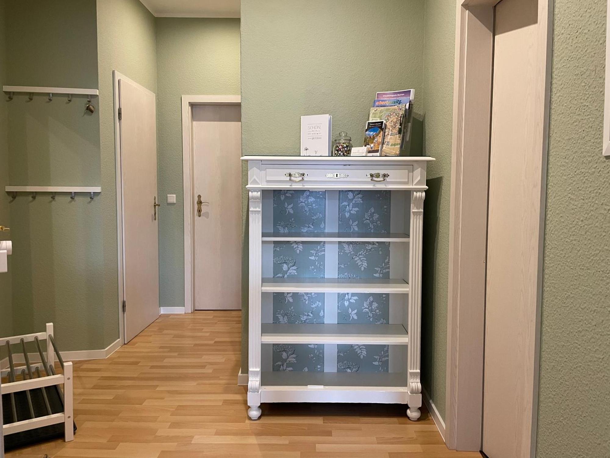 Appartement "Stadtgefluester" Im Zentrum, Inkl Stellplatz, 2 Betten, Babybett, Balkon, Gratis Kaffee Und Tee, Wlan بوتسن المظهر الخارجي الصورة